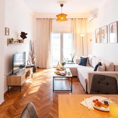 Апартамент Maison Mitropoleos - Spacious Luxury Солун