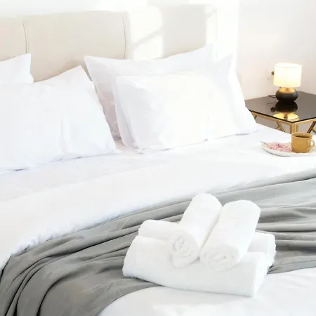 Maison Mitropoleos - Spacious Luxury