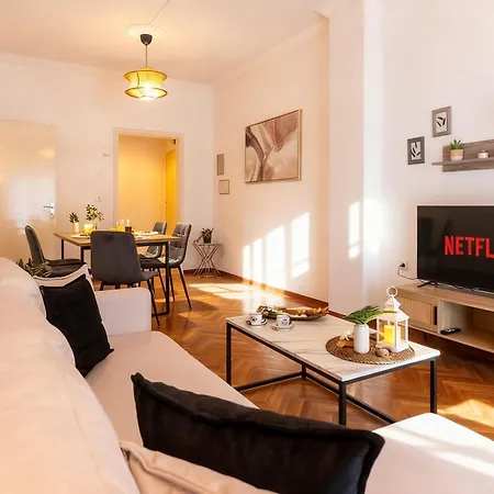Maison Mitropoleos - Spacious Luxury Апартамент