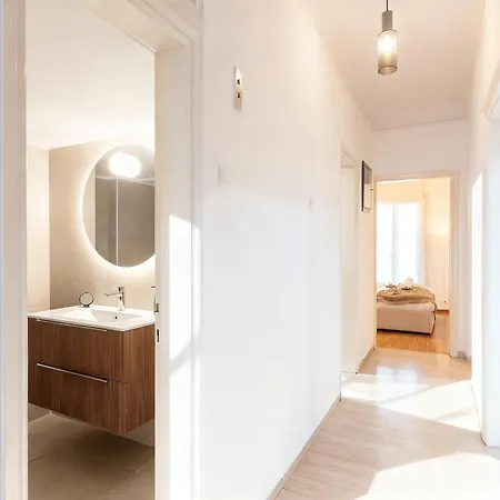 Maison Mitropoleos - Spacious Luxury Солун