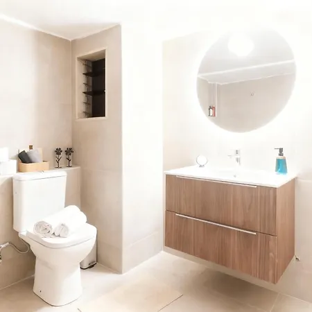 Maison Mitropoleos - Spacious Luxury * Солун