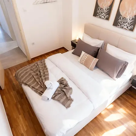 Maison Mitropoleos - Spacious Luxury Апартамент *