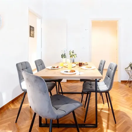 Maison Mitropoleos - Spacious Luxury Апартамент *
