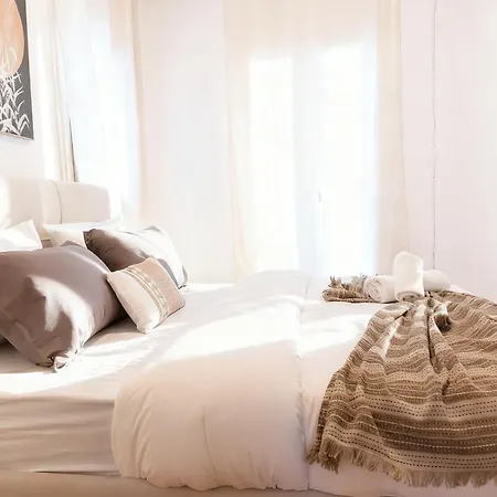 Maison Mitropoleos - Spacious Luxury Апартамент *